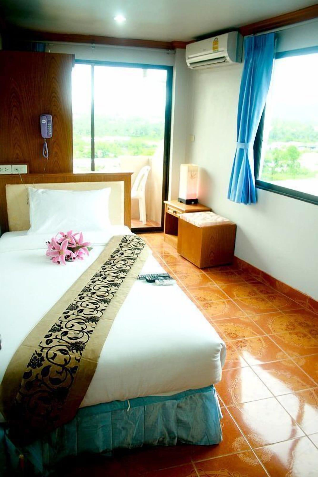 Lamai Guesthouse Patong Extérieur photo