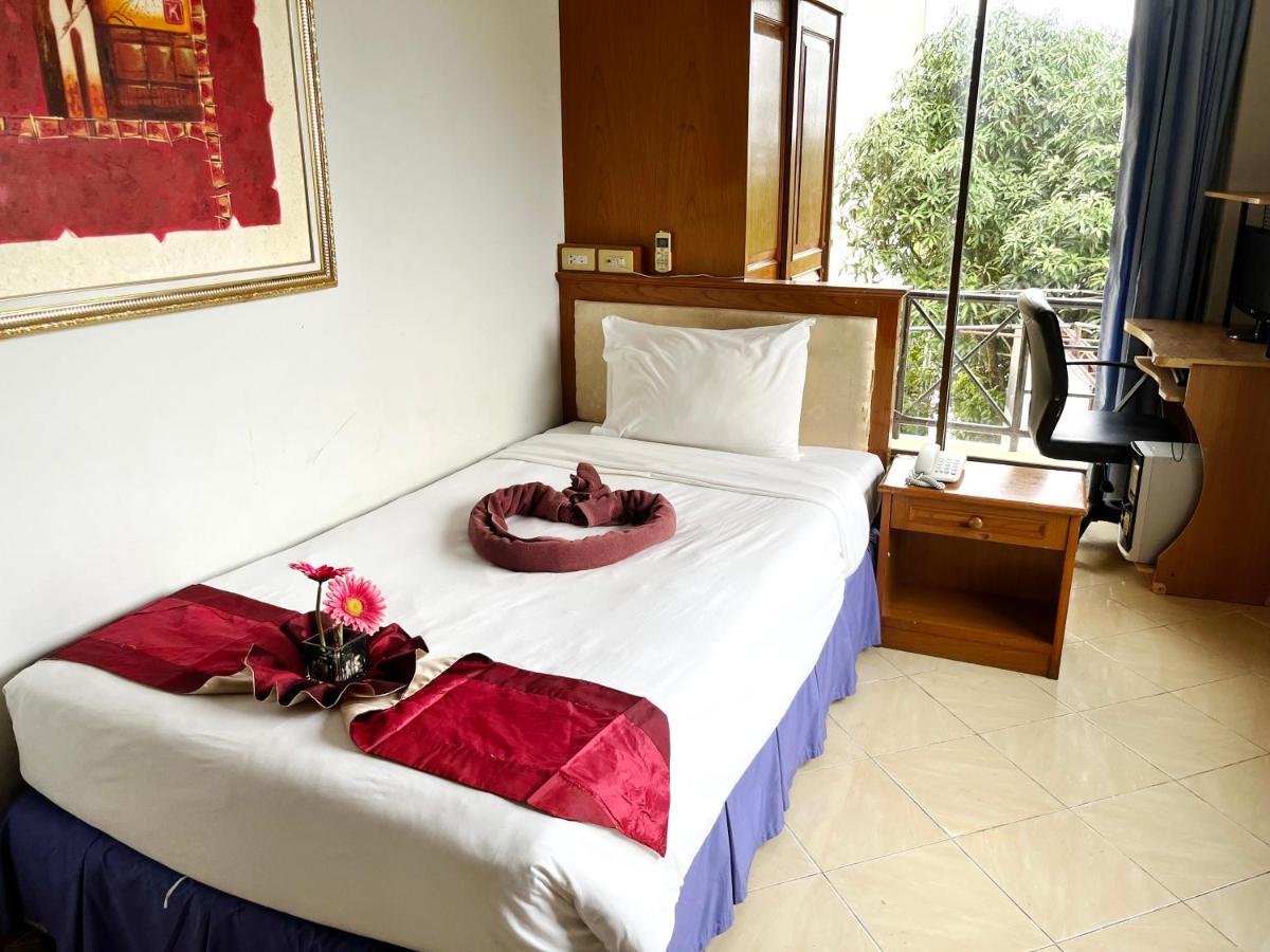 Lamai Guesthouse Patong Extérieur photo