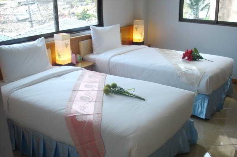 Lamai Guesthouse Patong Extérieur photo